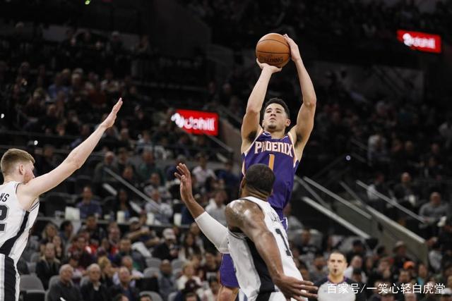 布克31分太阳克爵士回第一 开拓者擒狼止3连败